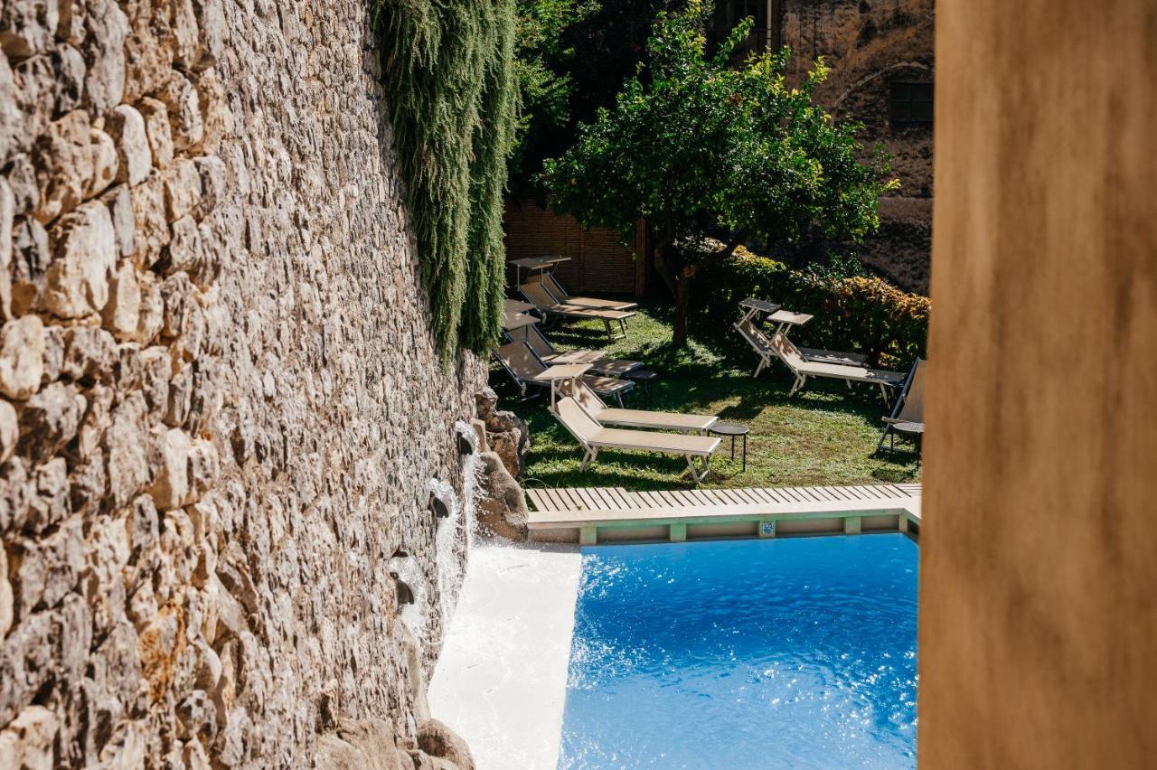 Amalfi Resort Екстериор снимка