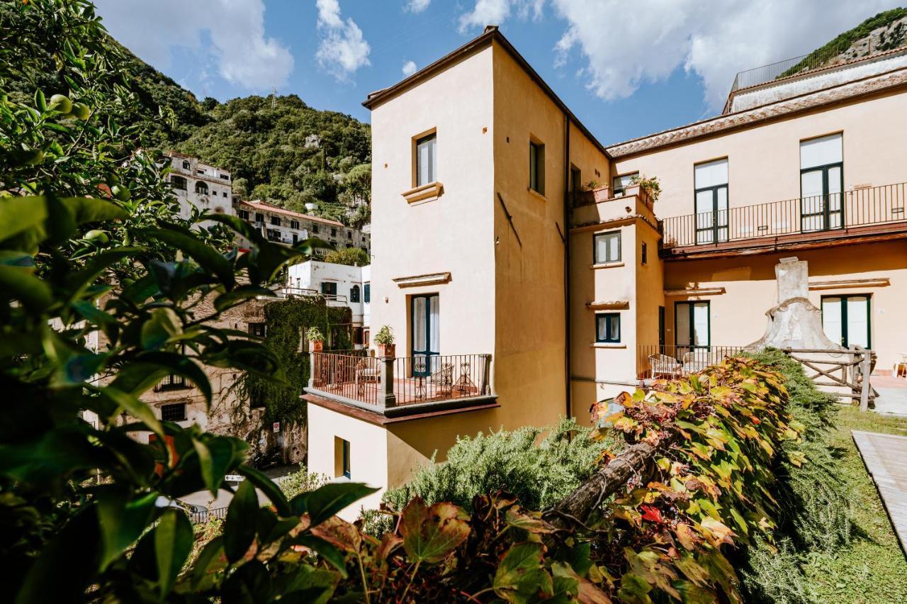 Amalfi Resort Екстериор снимка