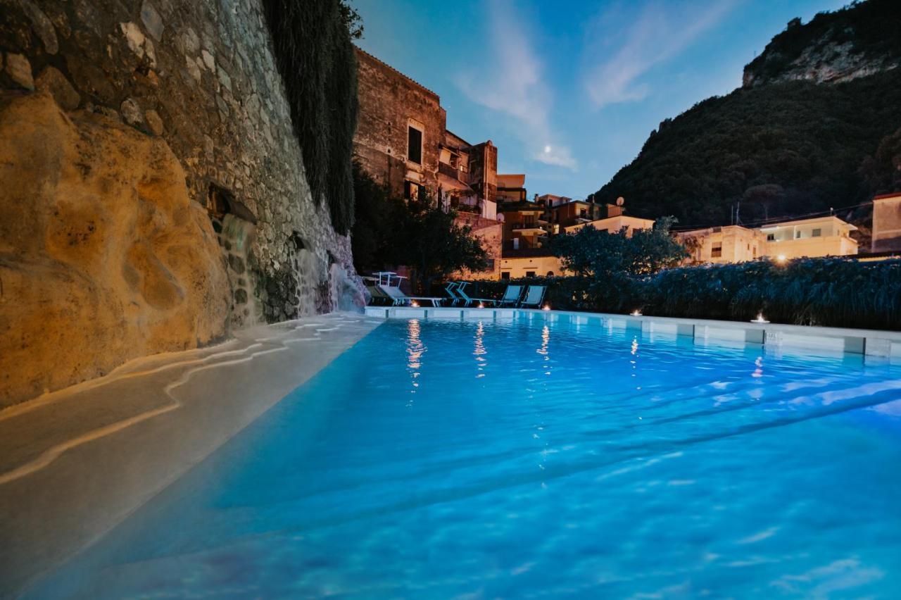 Amalfi Resort Екстериор снимка