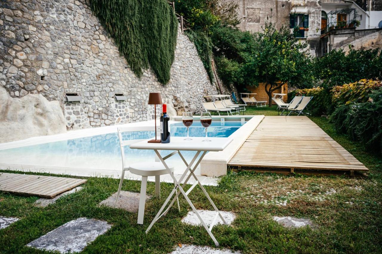 Amalfi Resort Екстериор снимка