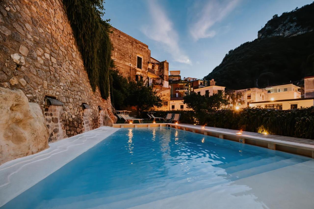 Amalfi Resort Екстериор снимка