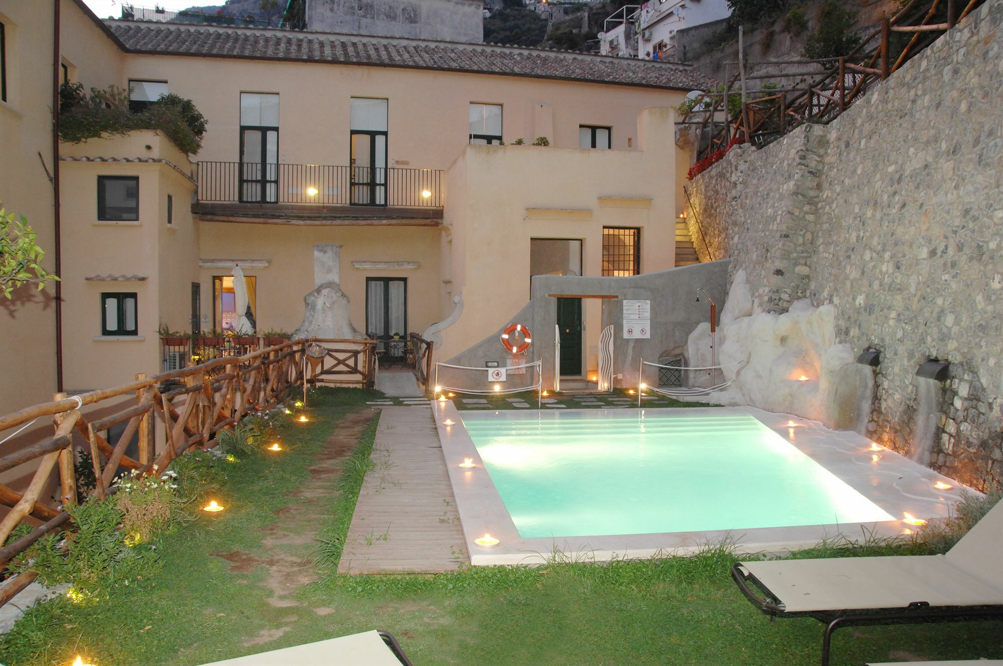 Amalfi Resort Екстериор снимка
